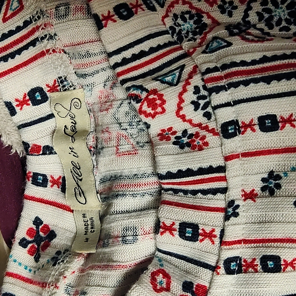 Cute shirt - Picture 2 of 3